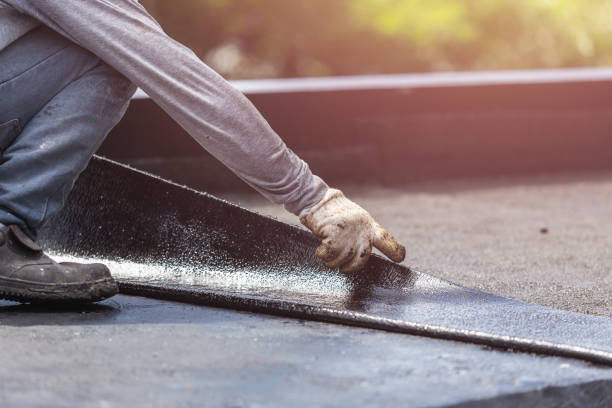 Professional Vapor Barrier Installation technician working in Mansfield, OH